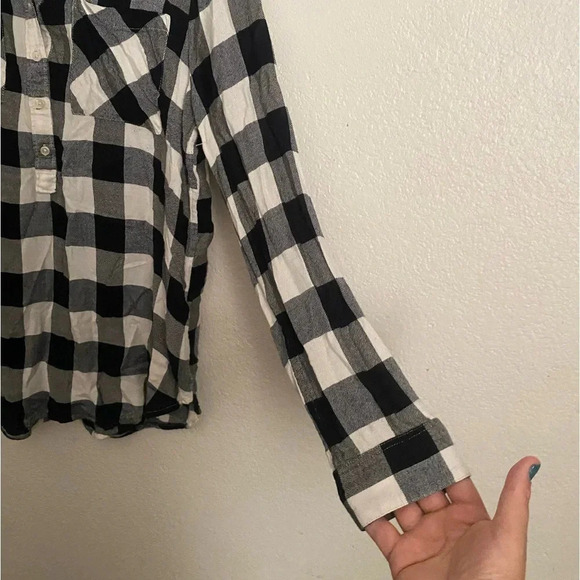 💥Lucky Brand Women Buffalo Plaid Buttons Down Top Black & White M - Picture 6 of 12